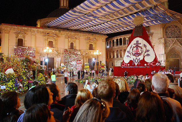 Die Ofrenda Fallas die Valencia