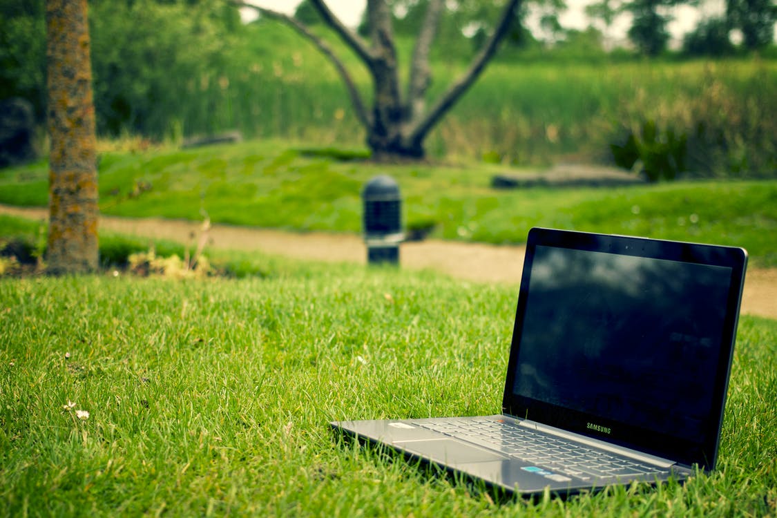 laptop nachhaltig reisen