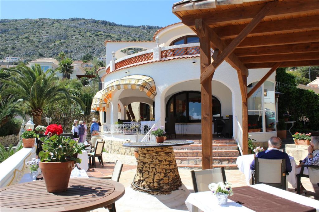 Restaurants in Calp Maryvilla