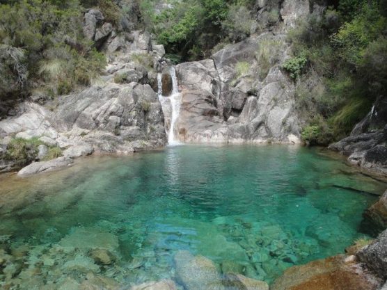 Naturbäder-in-Portugal-tahiti